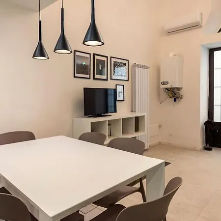 Vesuvius Ai Librai * Neapol